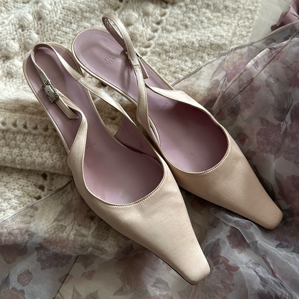 Vintage Vera Wang Satin Kitten heels